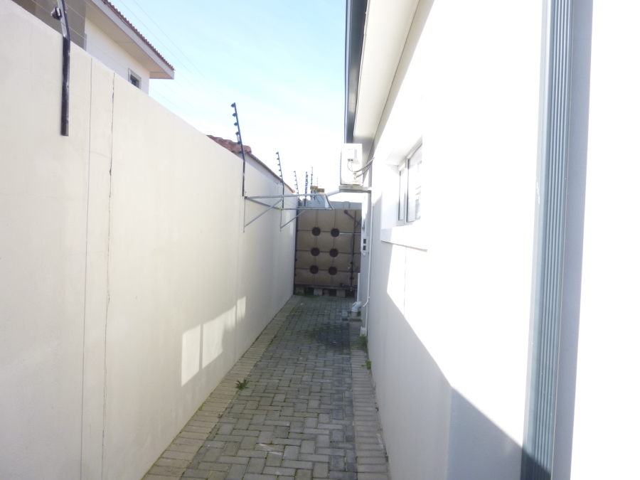 To Let 4 Bedroom Property for Rent in Parklands North Western Cape